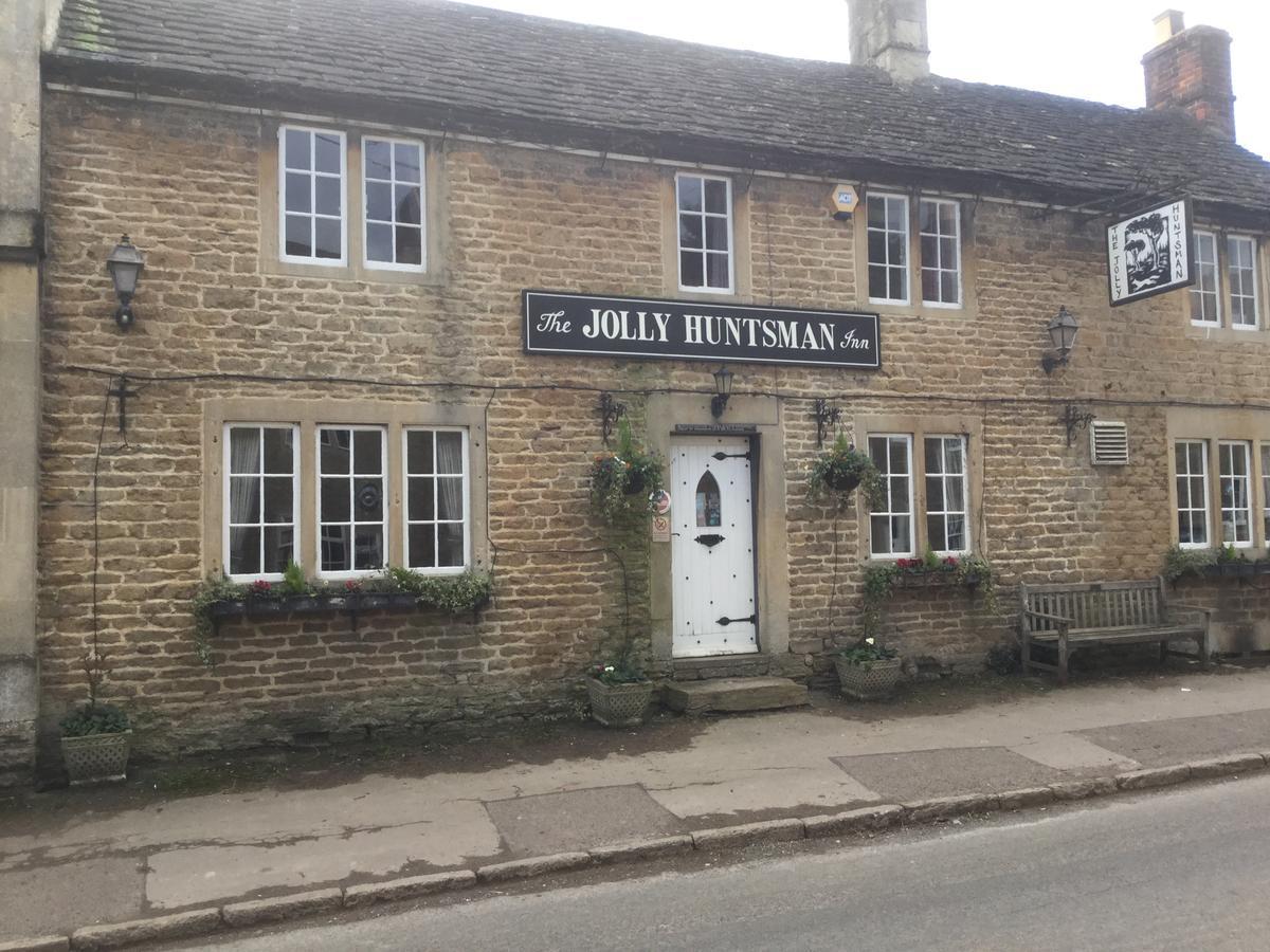 The Jolly Huntsman Hotel ชิปเพแนม ภายนอก รูปภาพ